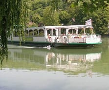 Déjeuner à bord sur la Marne