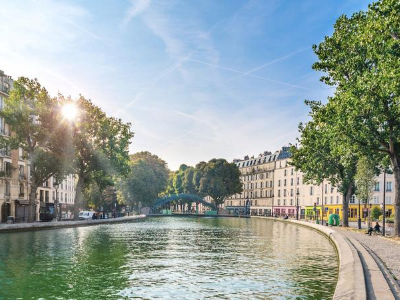 canal boat cruise france