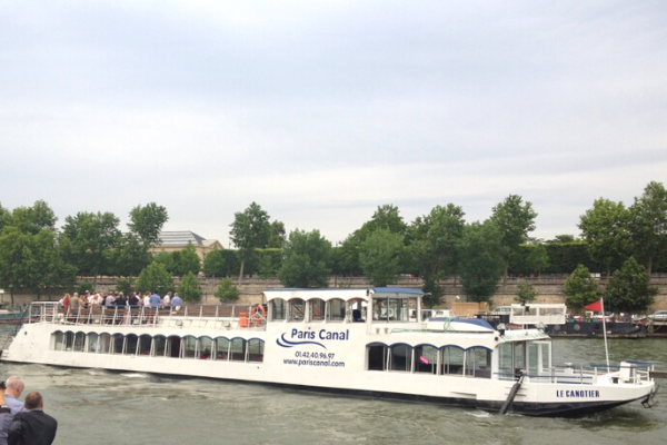 Bateau le Canotier sur la Seine Notre Dame-2