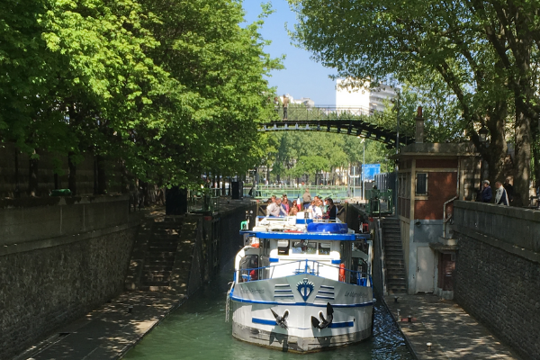 Martin Pêcheur canal saint martin écluse